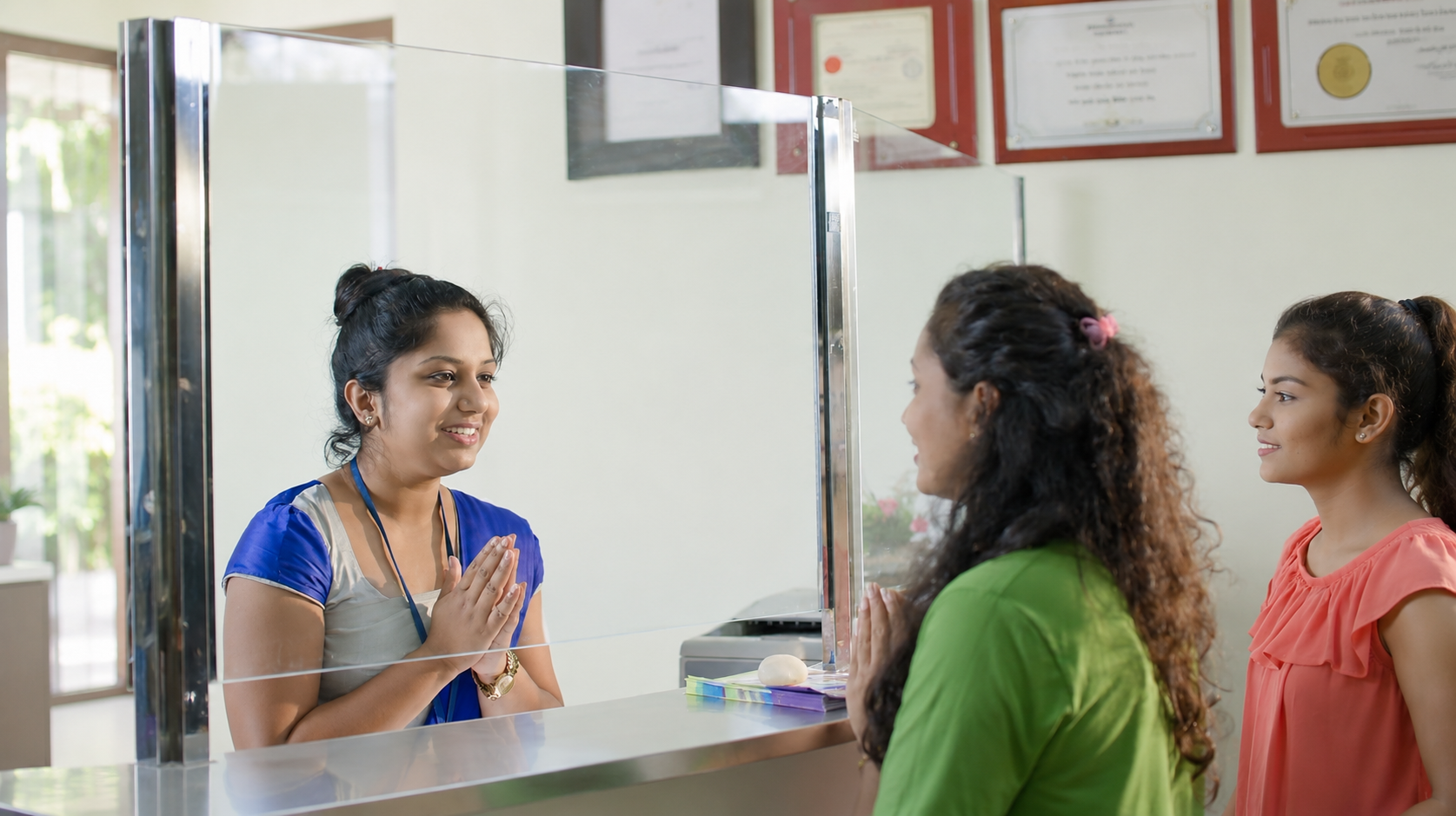 Reception & Customer Service